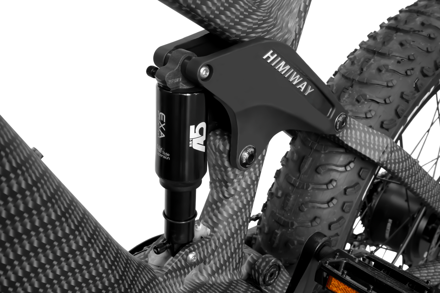 A close up view of the handlebars on a powerful Himiway Cobra ebike.