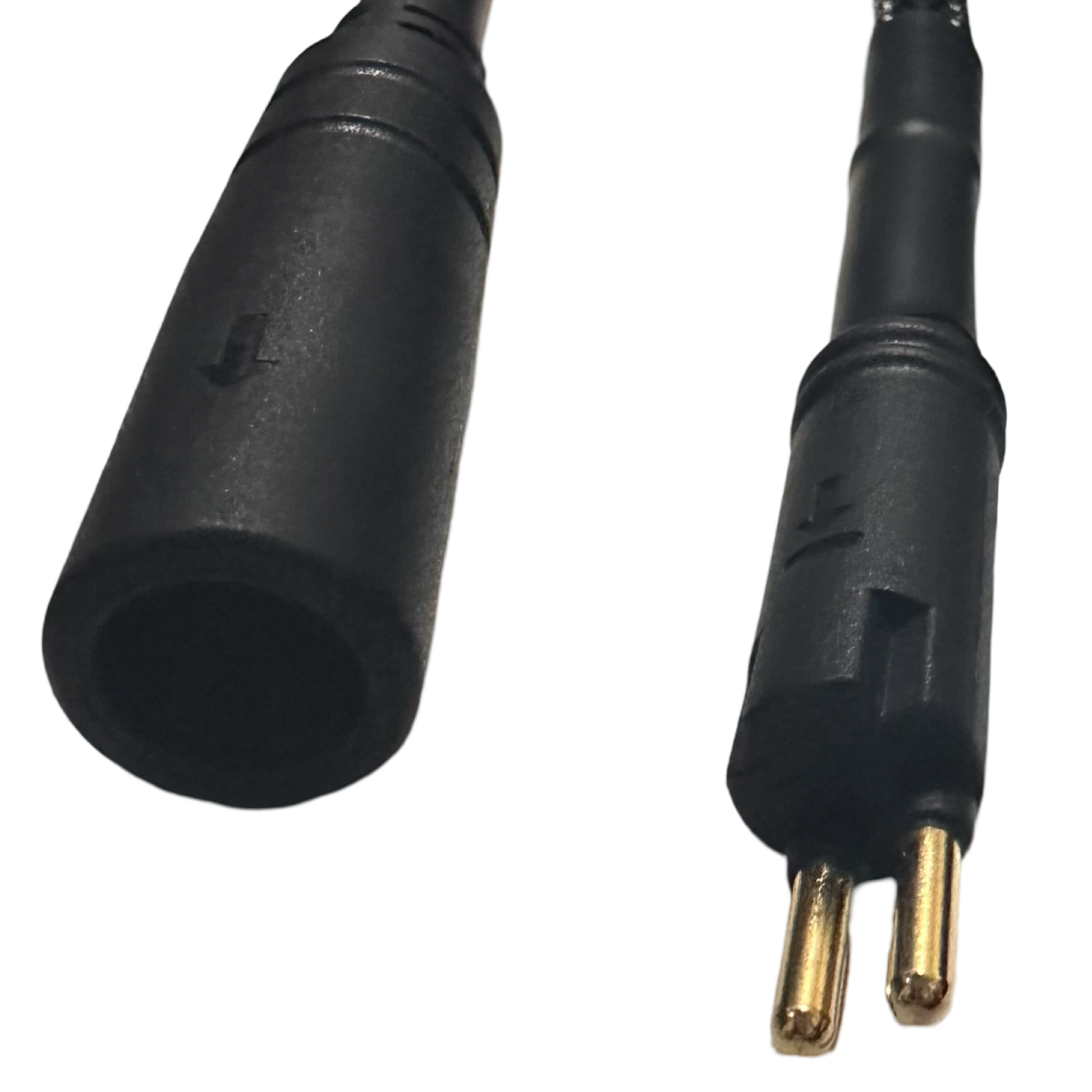 Close-up of ElectricAllWheel YLS-M/F to XT60 M/F cable with XT60 adapters, showing a black cable with directional arrows and gold-pin connectors.