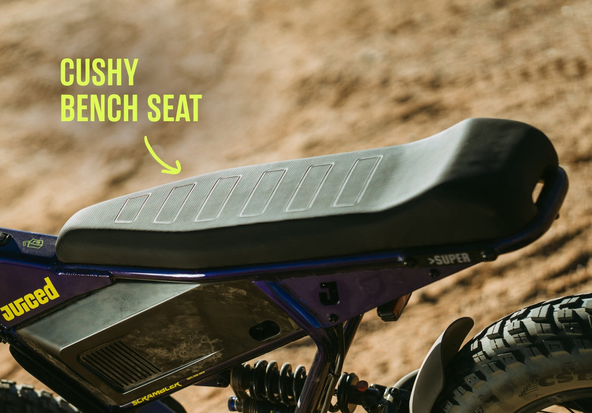 Juiced Scrambler Full-Suspension — Bench-style saddle