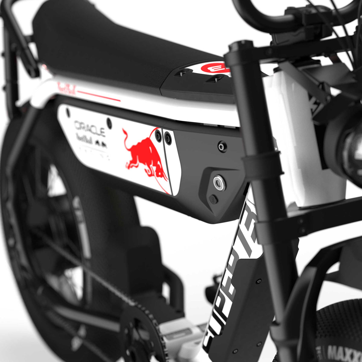 Detail view 1 of the SUPER73 x Oracle Red Bull Racing M1D SE ebike in Suzuka White.