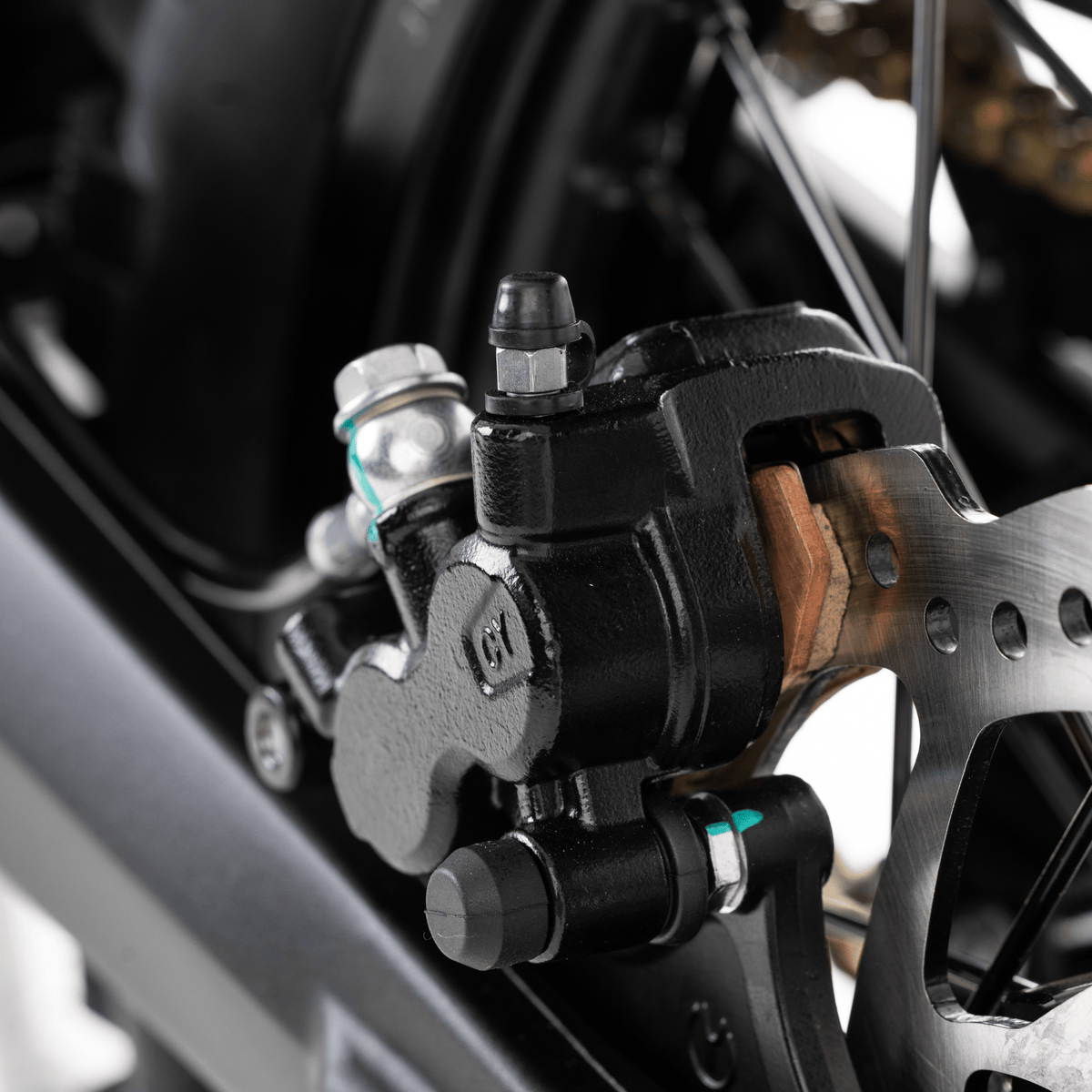 Arctic Leopard XE Pro R Electric Dirt Bike product photo 13