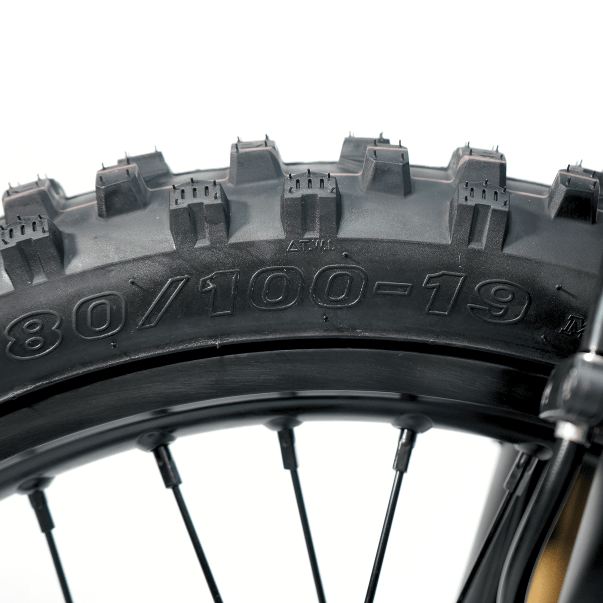 Ventus V1+ EVO electric dirt bike, front knobby tire tread detail